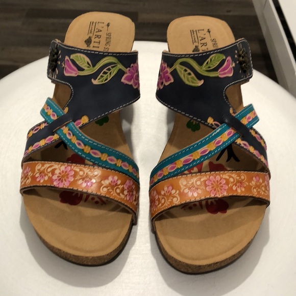 L’Atiste Swan Sandal in Navy Multi NWOB Size 40 EU US 9 - Picture 7 of 14